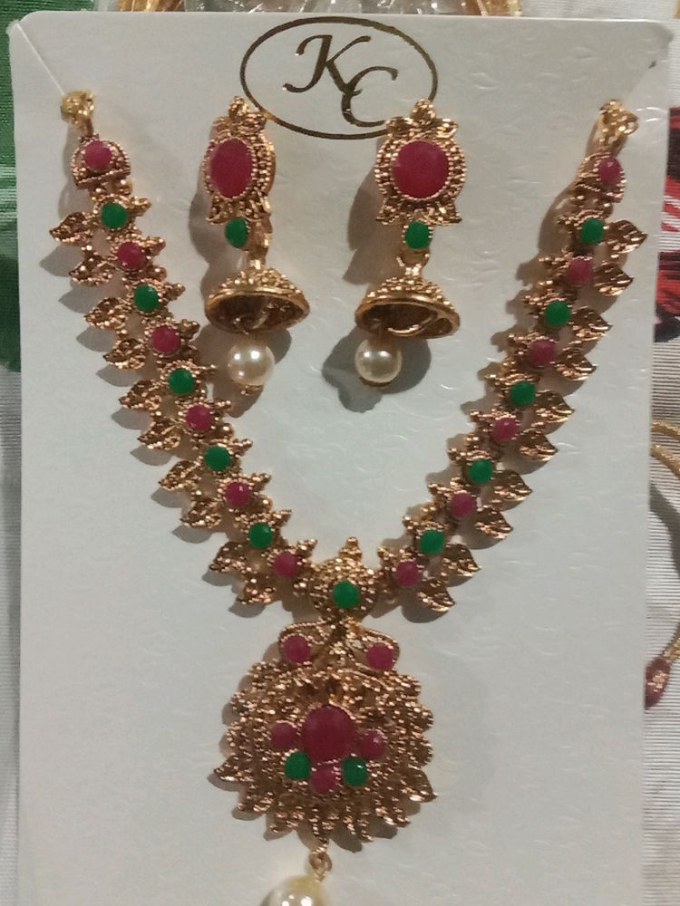 Elite Fancy Jewellery Set For Woman's