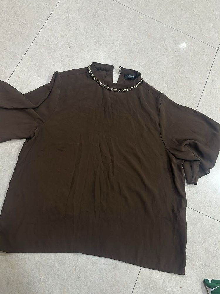 Chic Brown Chain Detail Top