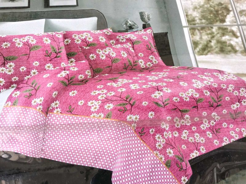 Beautiful Pink Floral Bedsheet Set