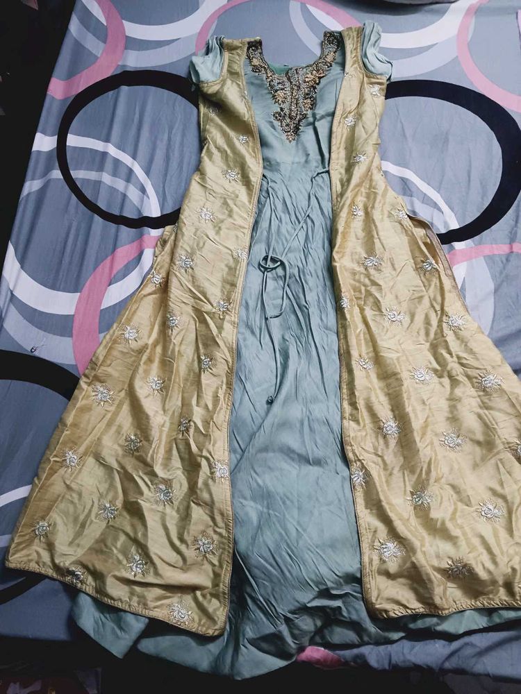 Elegant Embroidered Gown with Jacket