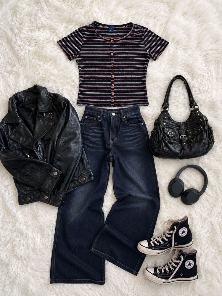 Casual Small To Medium Sized T Shirt