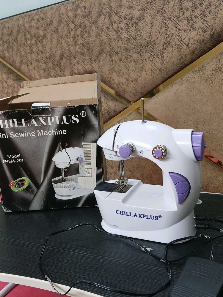 Mini Sewing Machine