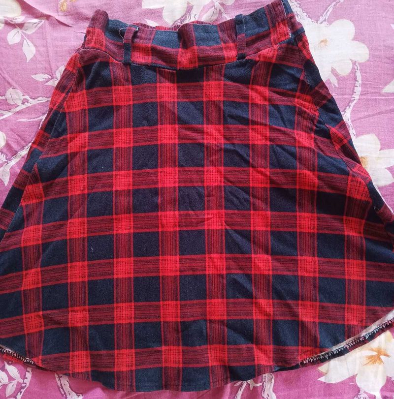 Red &amp; navy Plaid Skirt