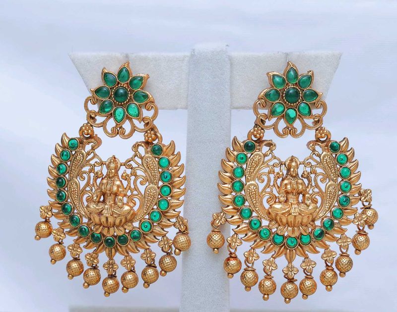 Elegant Gold &amp; Emerald Lakshmi Earrings