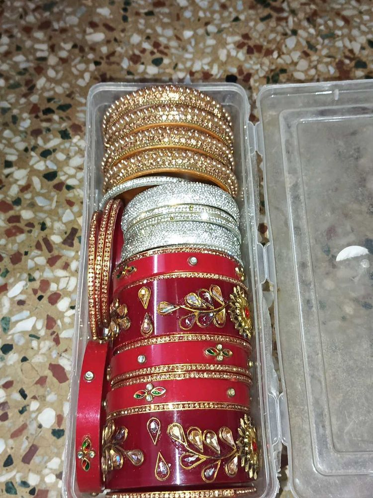 Beautiful Traditional Bangles Set