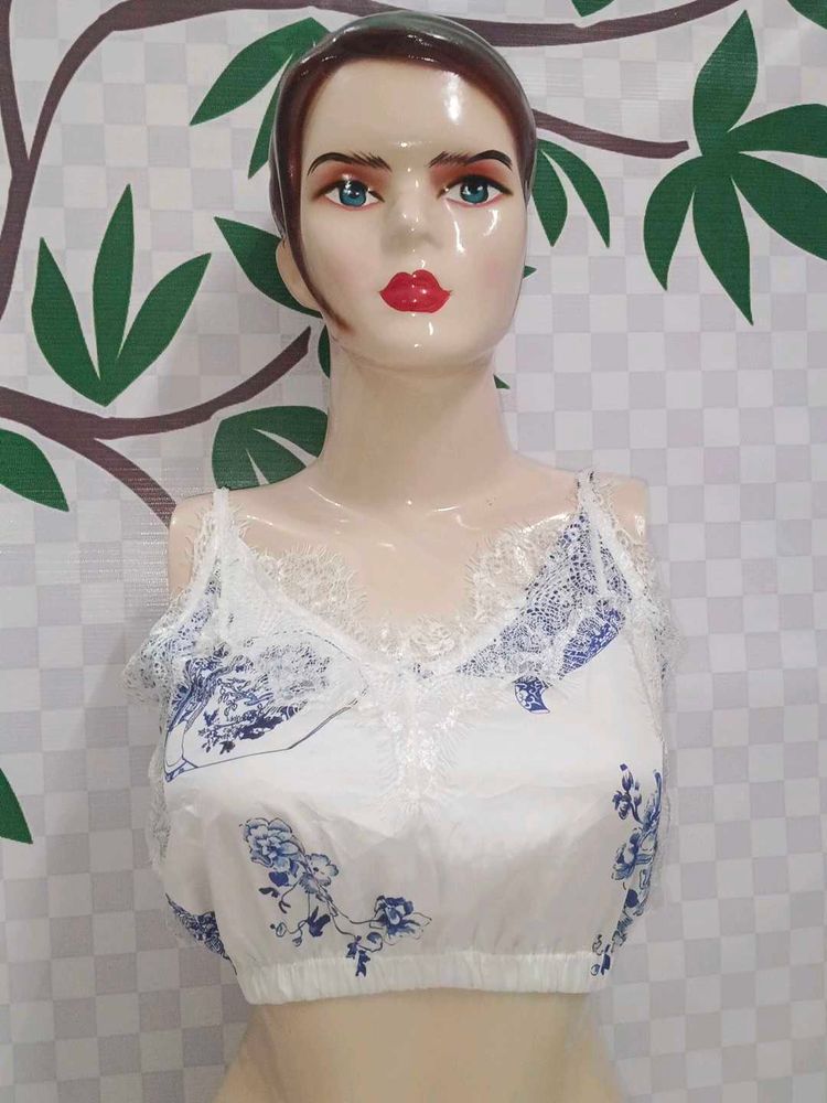 (700)Floral Lace Cami Top