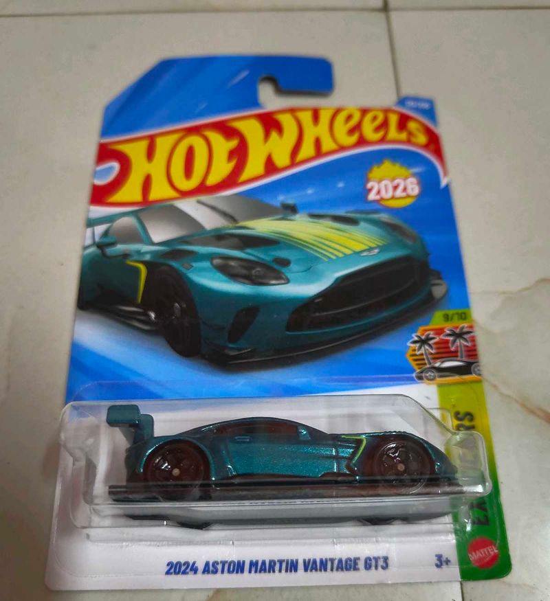 Hot Wheels 2024 Aston Martin Vantage GT3