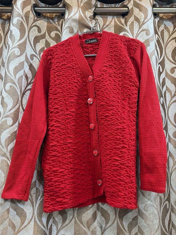 Chic Red Textured Knit Cardigan