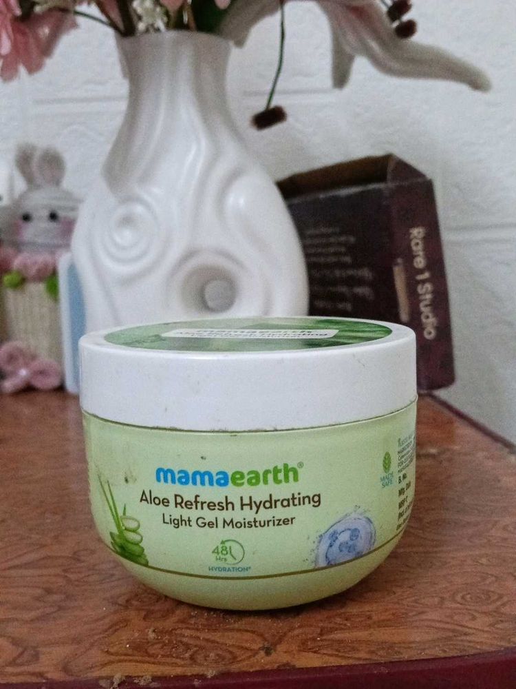 Mamaearth Aloe Refresh Hydrating Gel Moisturizer