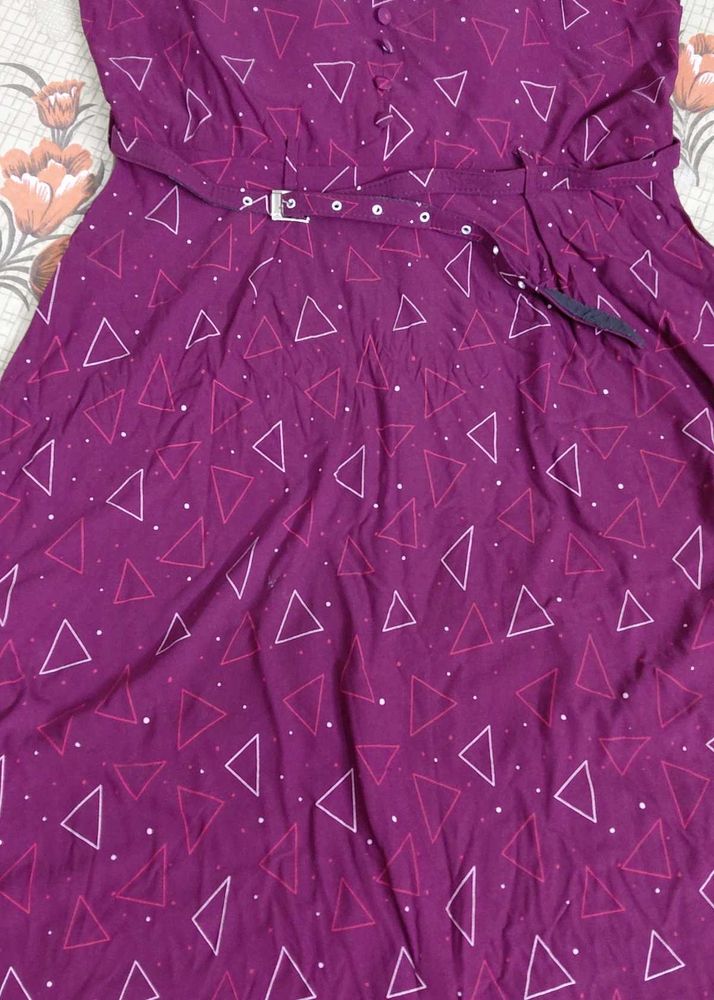 mehrun midi dress with Triangle Print