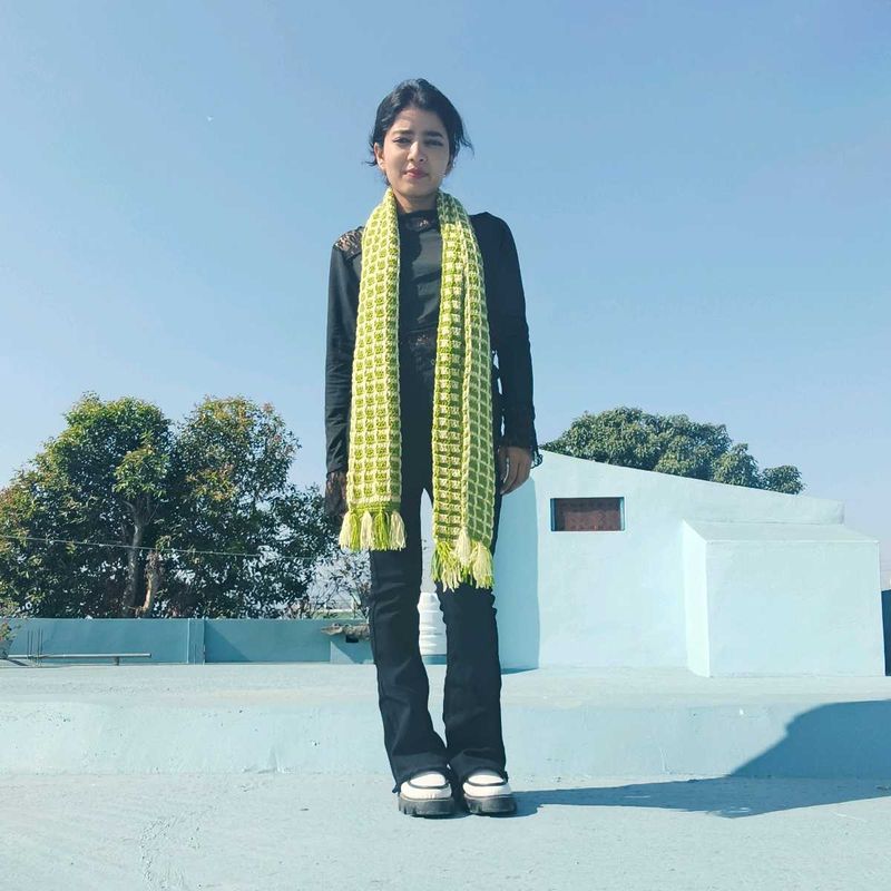 SUMMER SALE💕 Green Woven Muffler with Fringe ✨