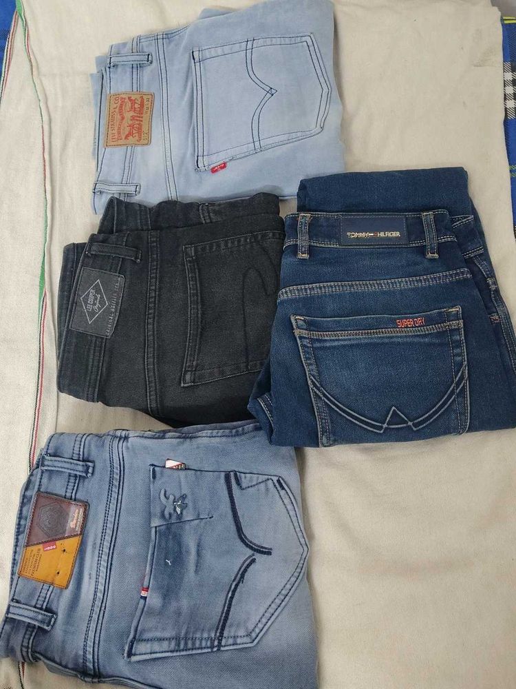 Bundle of 4 Men's Jeans