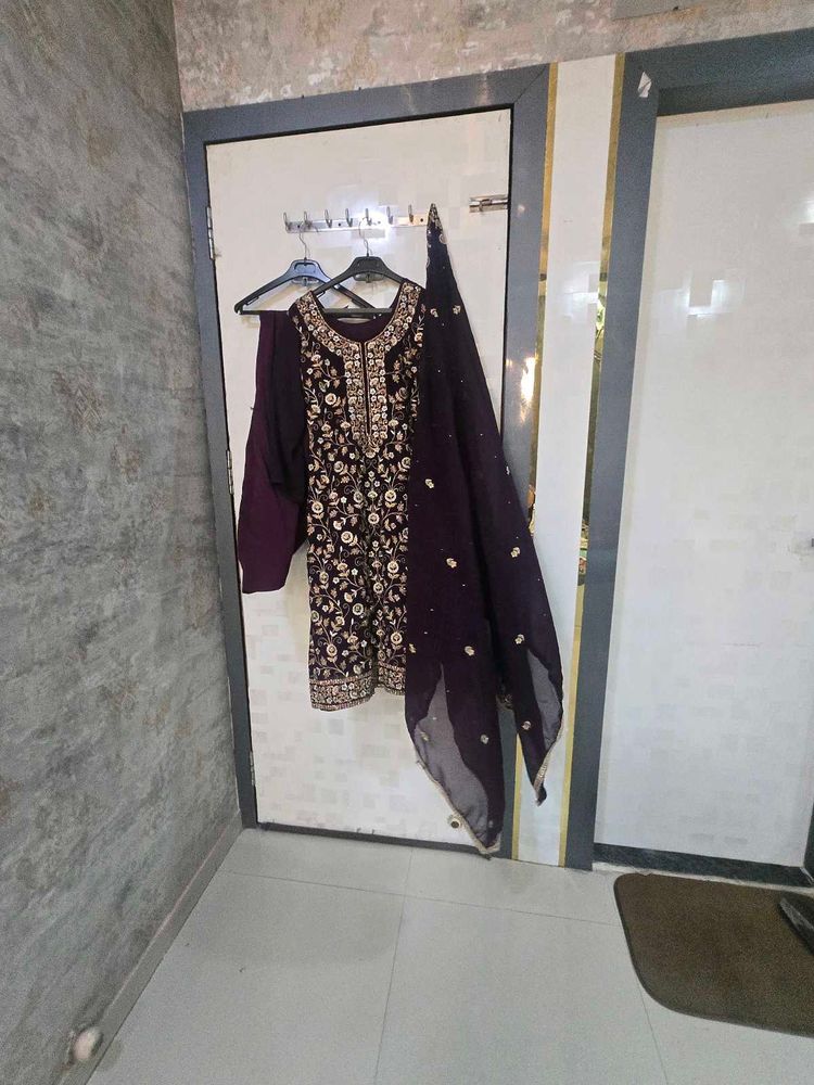 Elegant Embellished Kurta Set with Dupatta