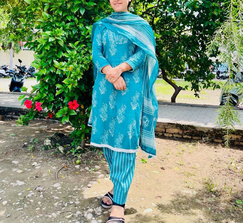 Teal Printed Cotton Suit Set