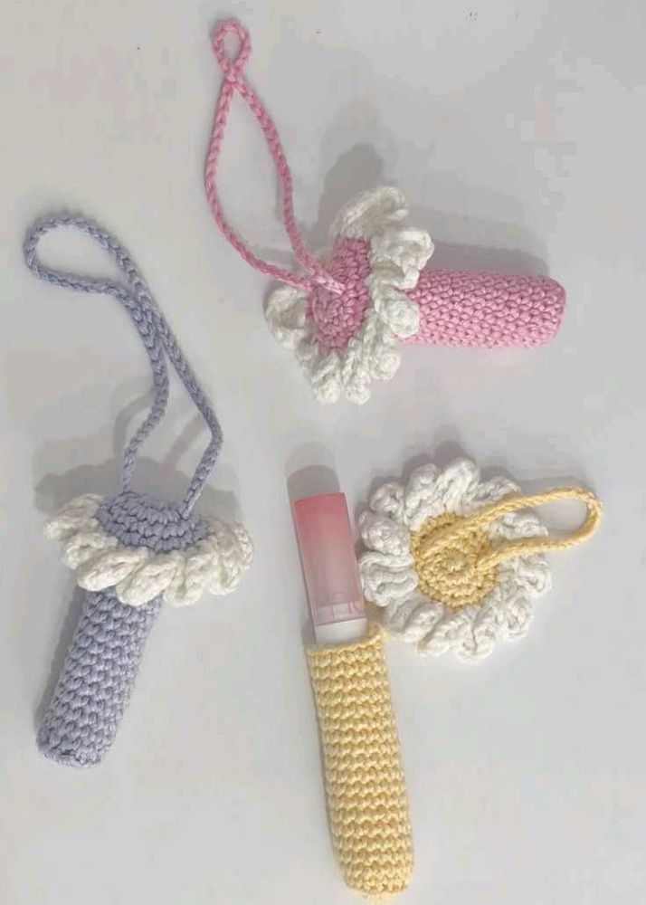 Crochet Flower Lip Balm Holder(1 piece)