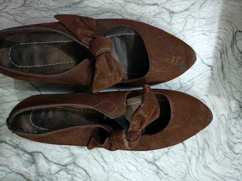 Brown Suede Ballet Flats with Bow Detail