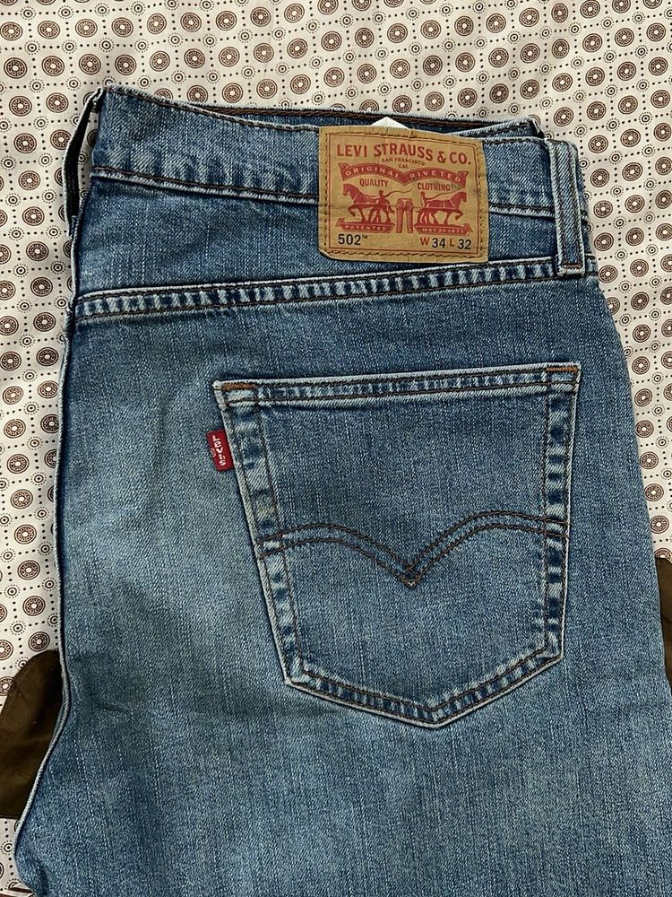Levi’s blue jeans