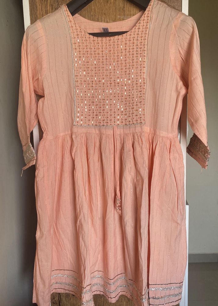 Women Peach Threadwork &amp; Gota Work Kurta Sharara