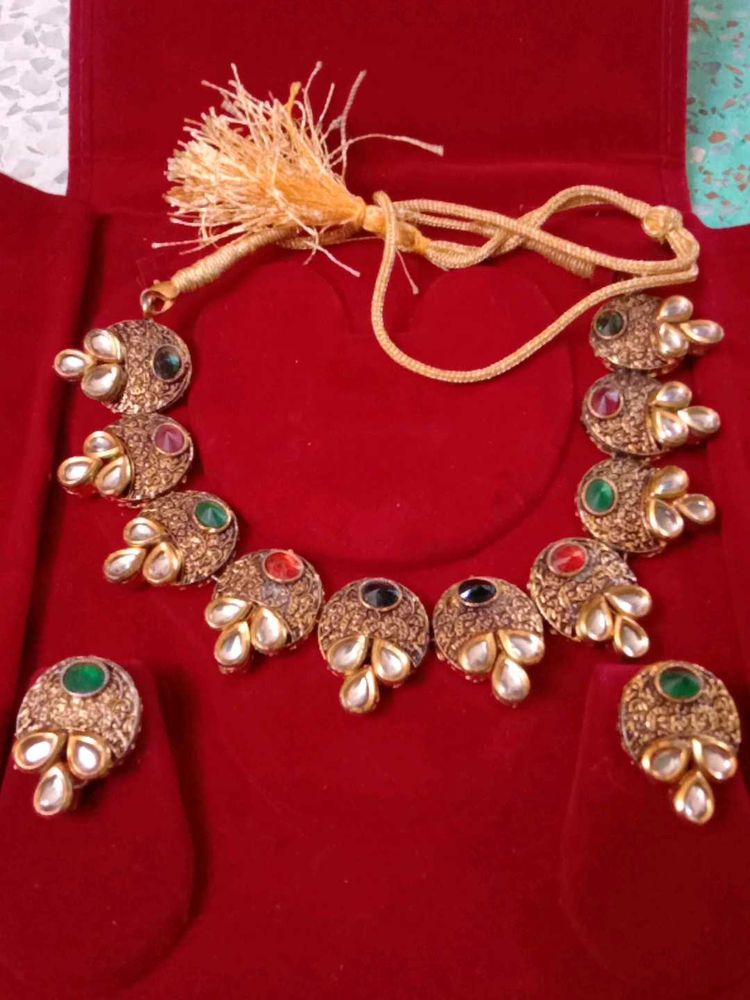 Stunning Ethnic Jewellery Set