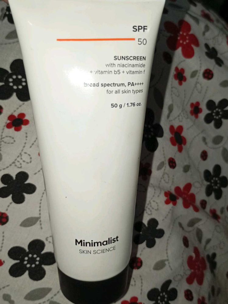Minimalist Sunscreen SPF 50