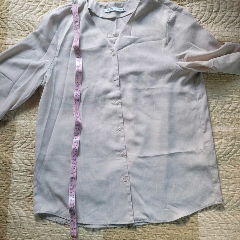 Elegant Button-Down Shirt