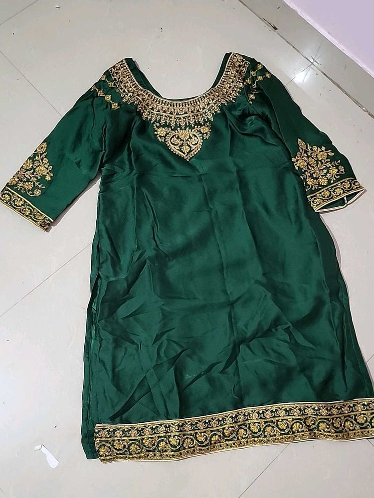 Emerald Green Embroidered Kurta