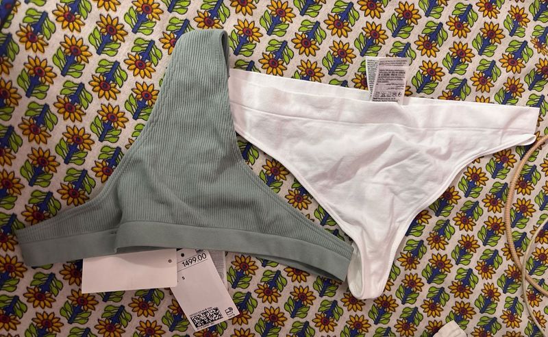 2 h&amp;m thongs