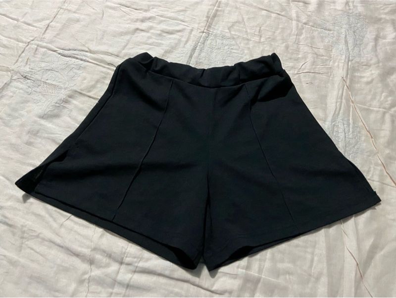 Comfy Black Shorts