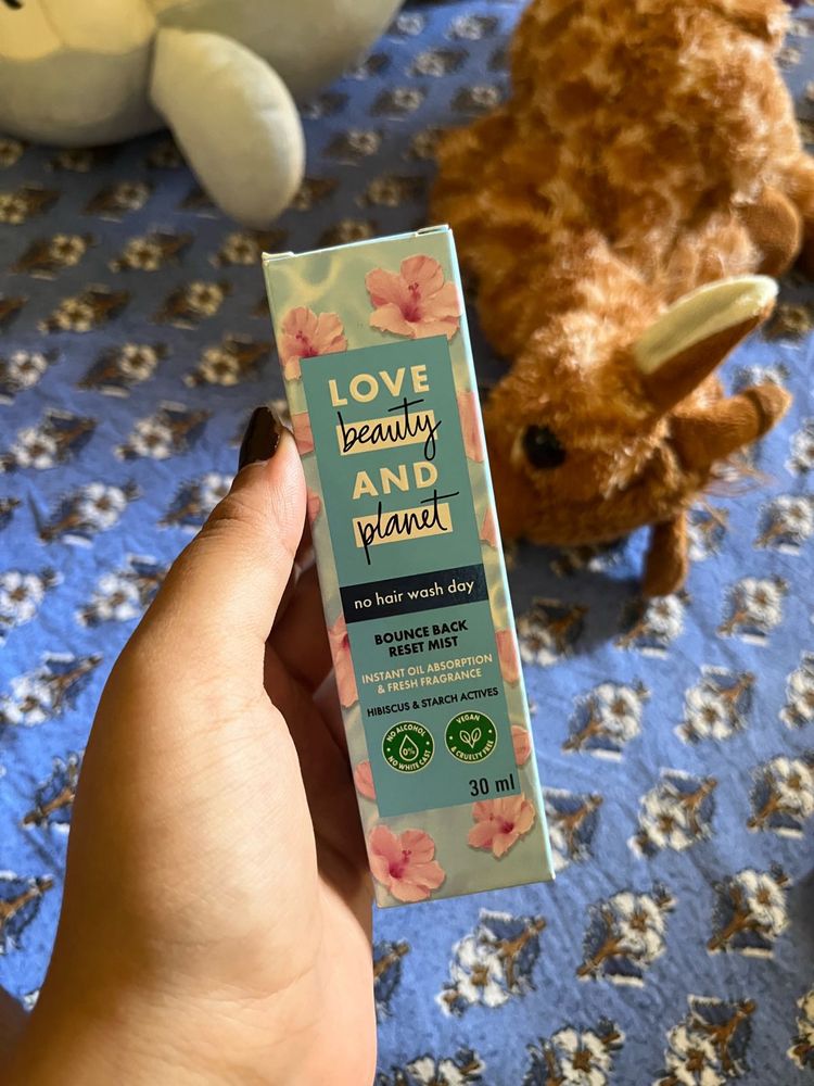 Love Beauty and Planet Dry Shampoo 30ml