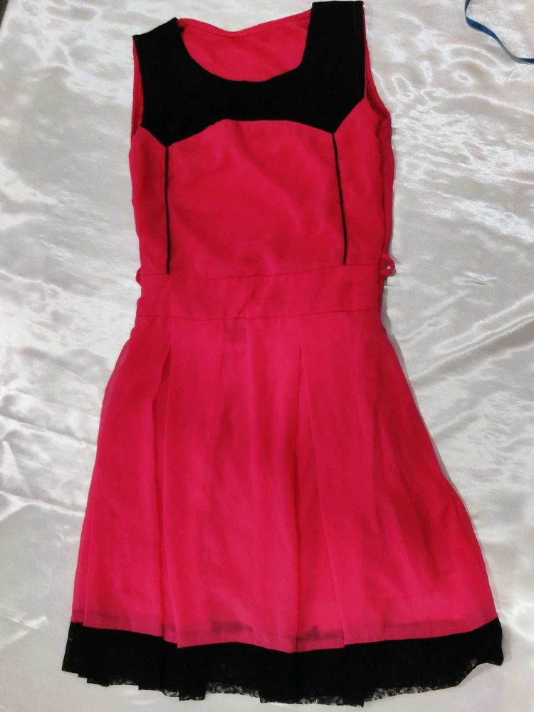 Chic Pink &amp; Black Dress