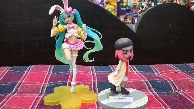 Anime Figures: Hatsune Miku &amp; More!