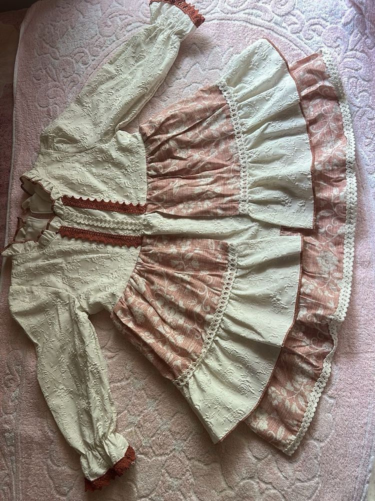 kids Vintage Style Lace &amp; Floral Gown