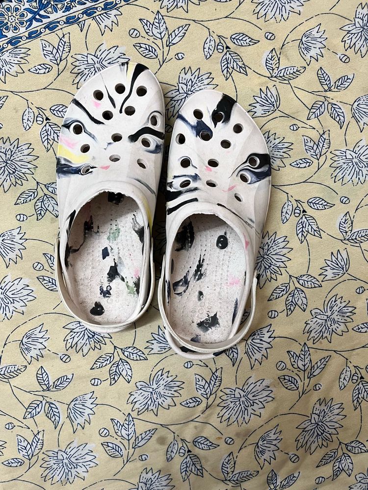 Crocs