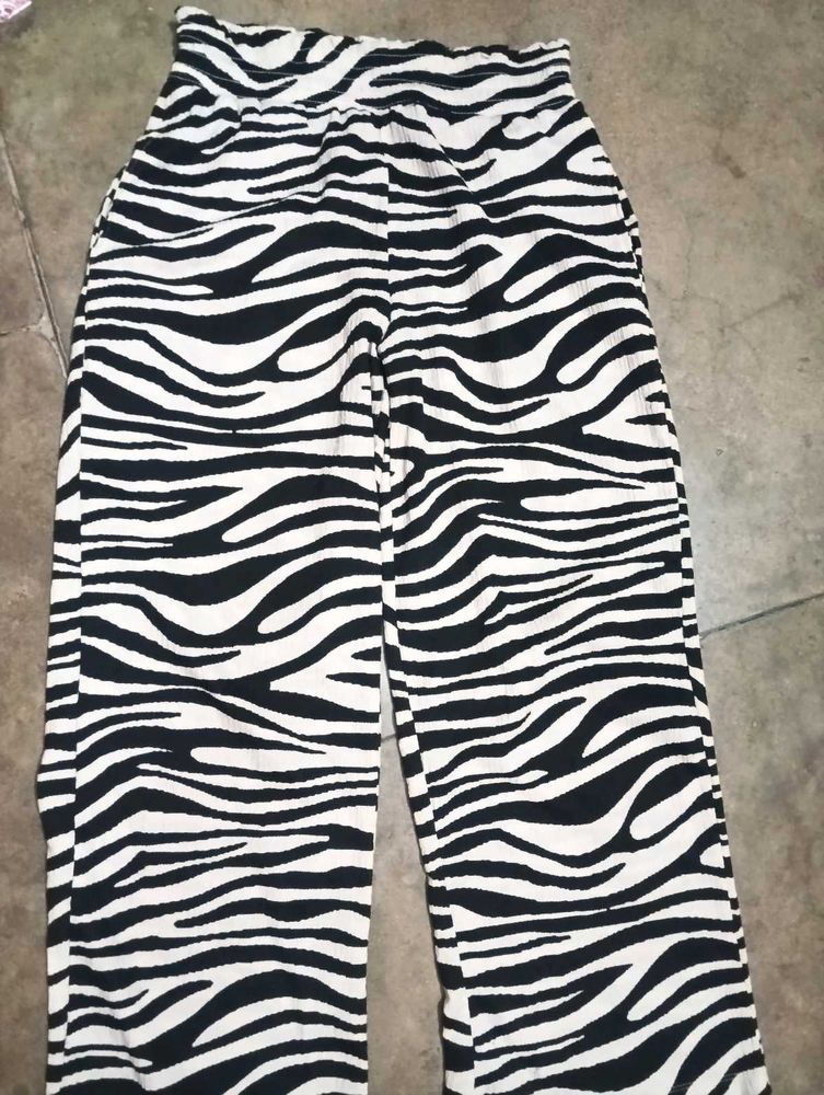 stripped pants korean