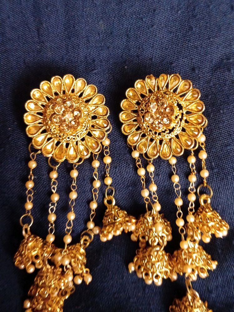 Earring