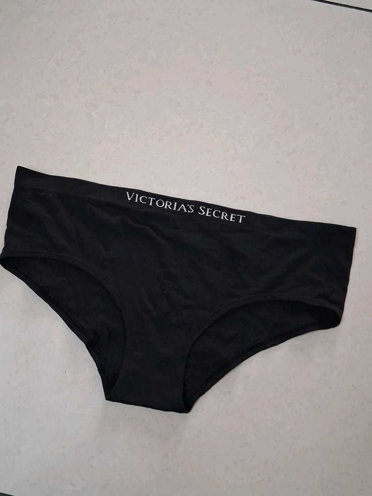 L Victoria's Secret Black Briefs