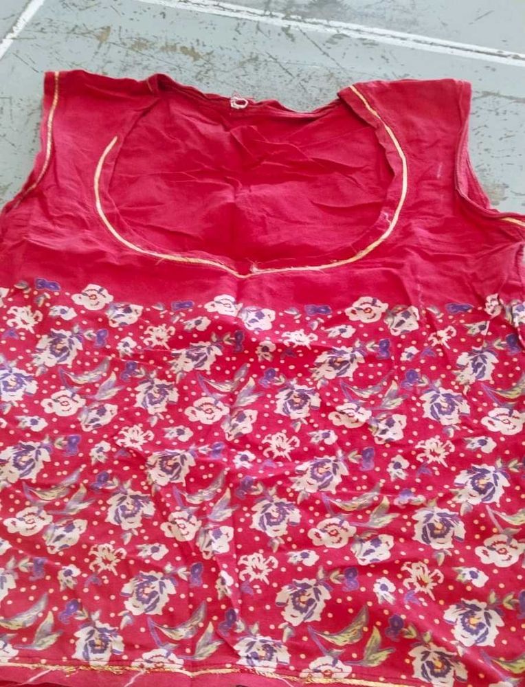 red lehenga suit