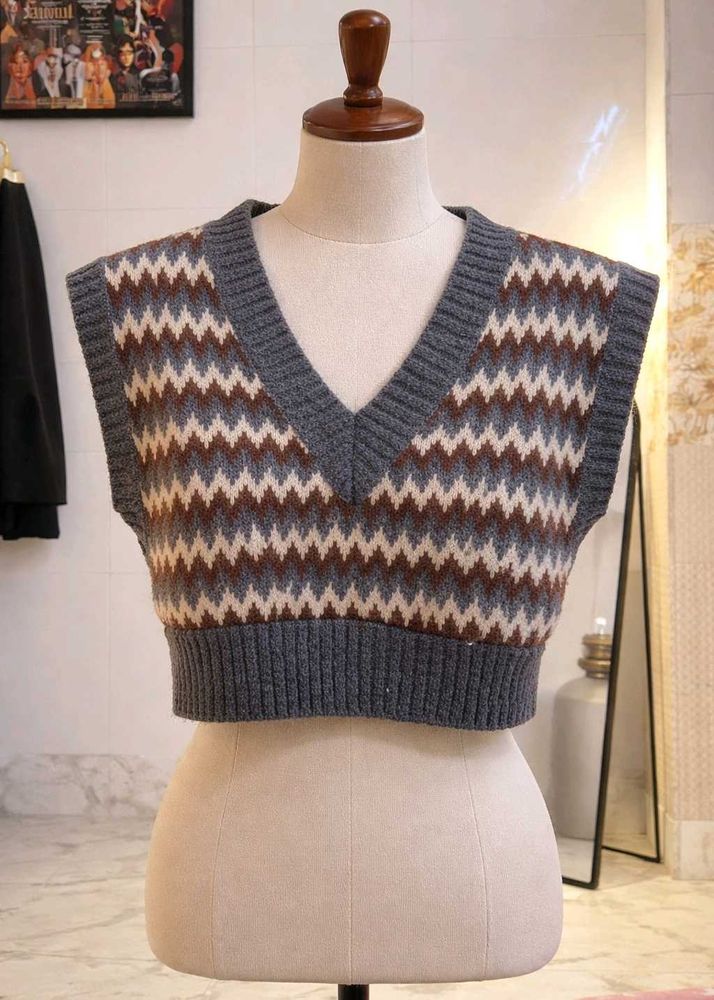 Stylish Knitted Vest Sweater