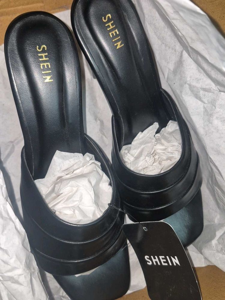 Completely new Black Block Heel Sandals