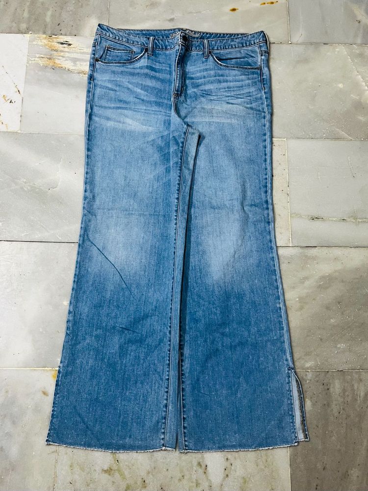 Stylish Light Wash Flare Jeans