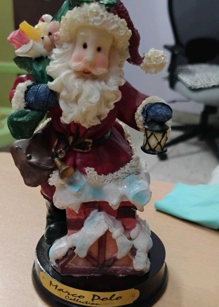 Vintage Santa Claus Figurine