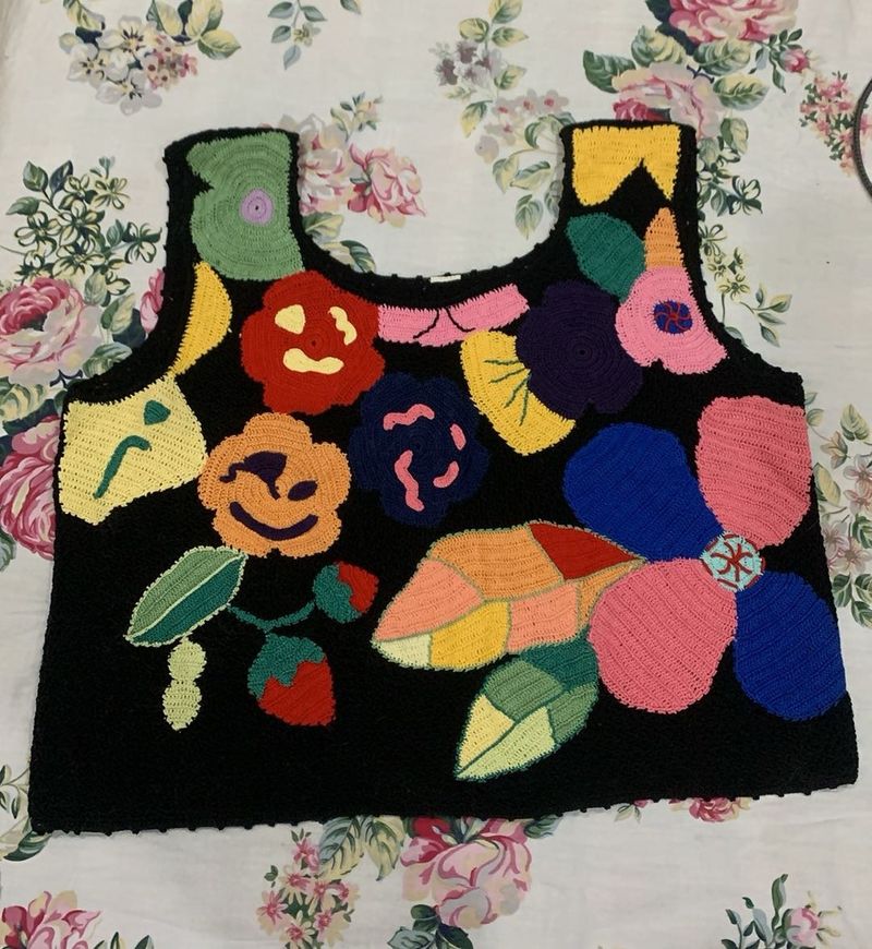 Crochet Floral Applique Tank Top