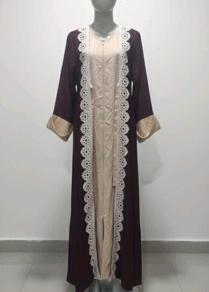 Elegant Maroon &amp; Gold Abaya