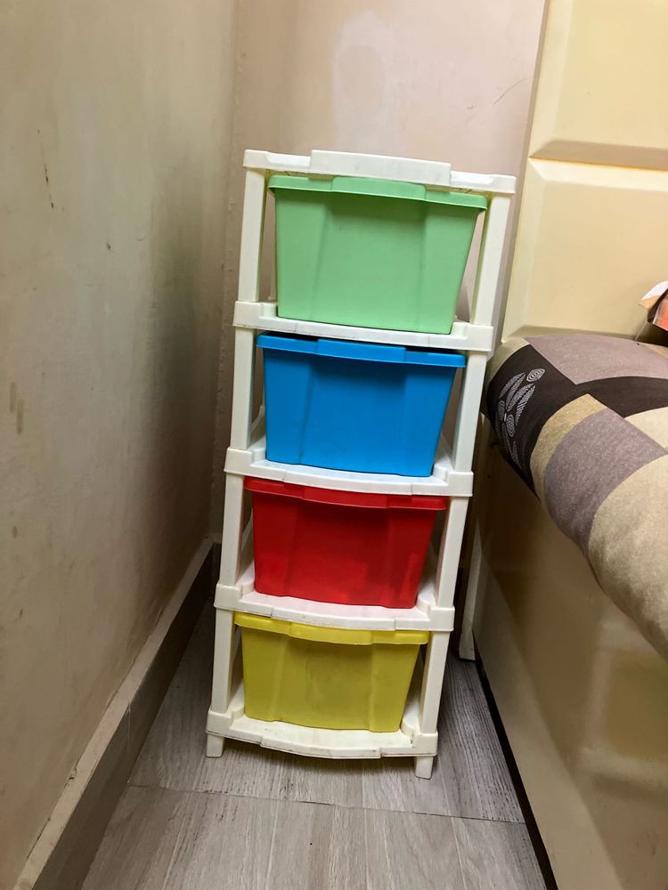 Four Set Box Stand