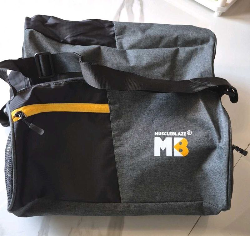 MuscleBlaze MB Gym &amp; Travel Bag Set of 2