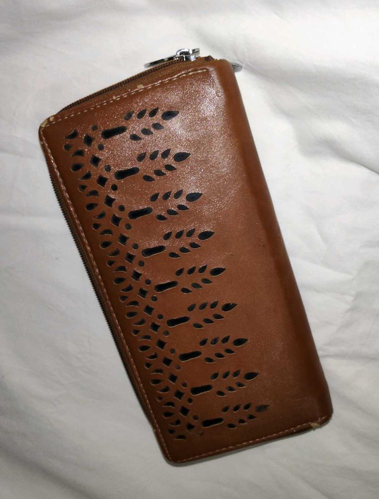 Elegant Tan Brown Cut-out Purse