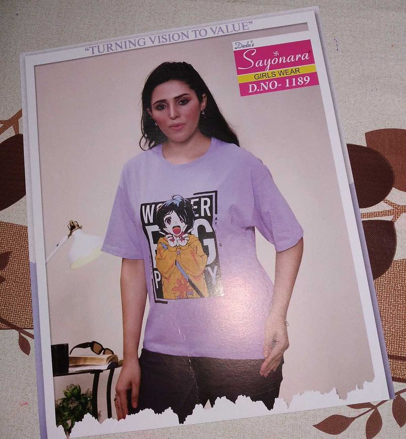 Anime Graphic T-Shirt S size