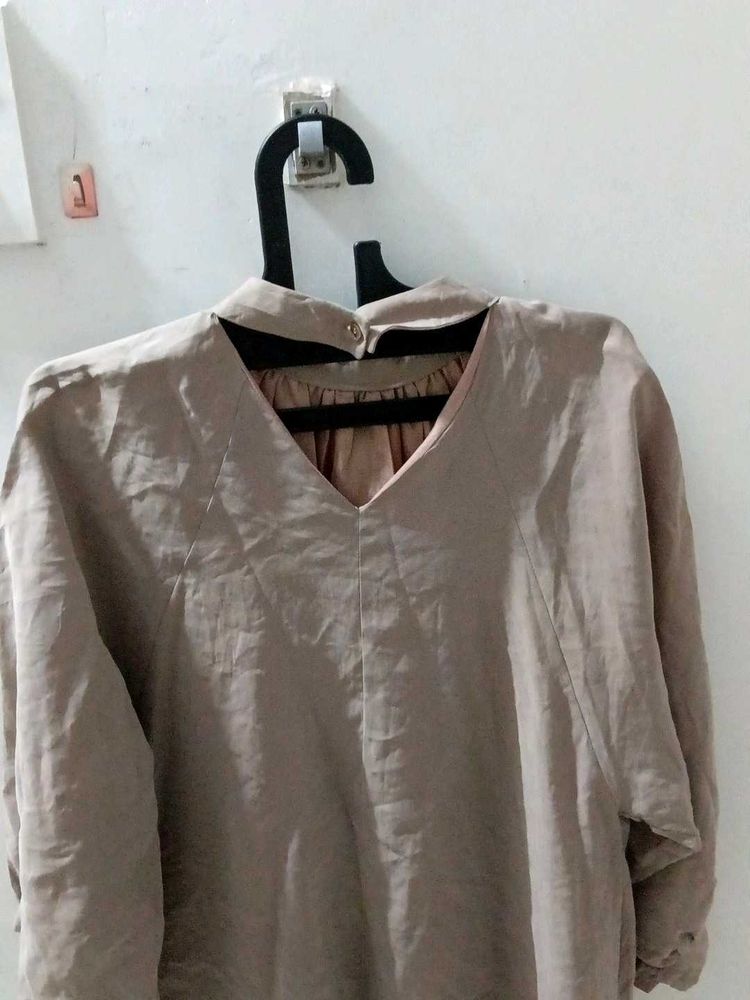 korean top, very nice and smooth material,