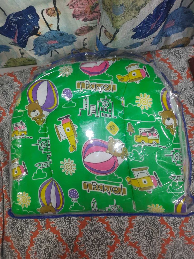 Baby bed with mosquito protection