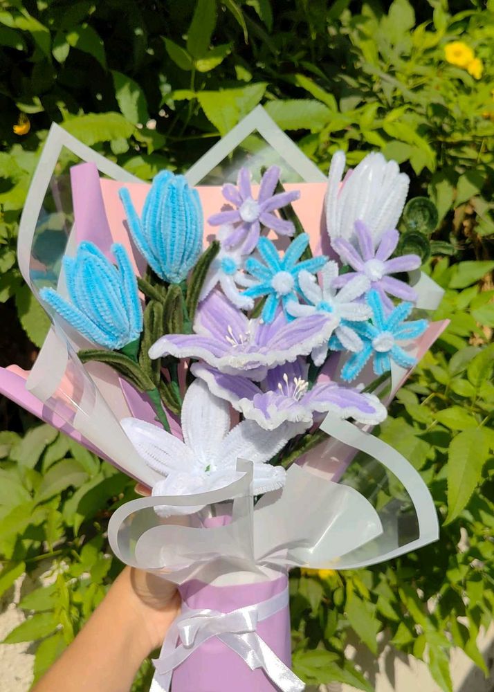 Lavender Pipe Cleaner Flower Bouquet